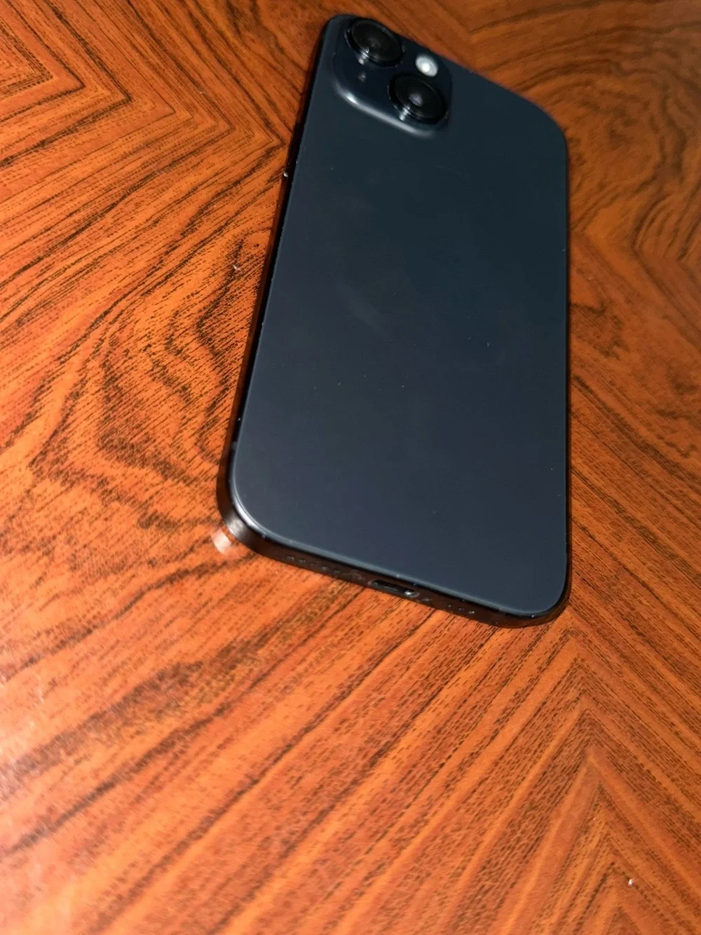 Apple iPhone 15 128gb Black Front with Crispy Edge Display T-Mobile Carrier Only